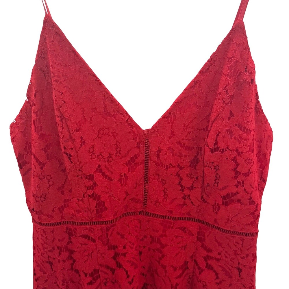 ASTR The Label Medium Red Lace Mini Dress Floral V Neck Valentine's Day Straps